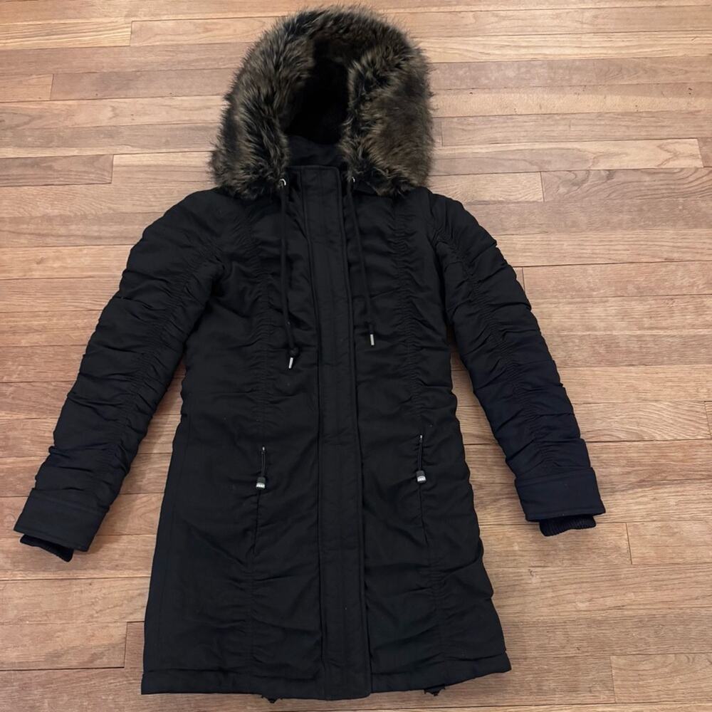 Lorna Jane Women's LJ Black Premium Winter Parka - Size XS
b80